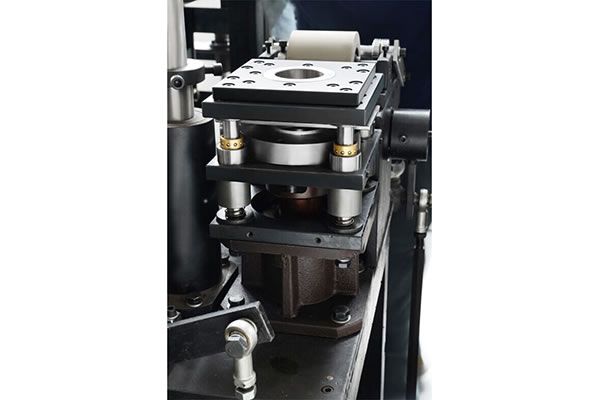 Máquina para fabricar vasos de papel DESPU-D16